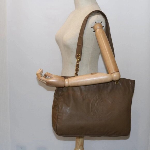 CHANEL Chain Shoulder Bag Patent leather Brown CC Auth - Picture 1 of 16